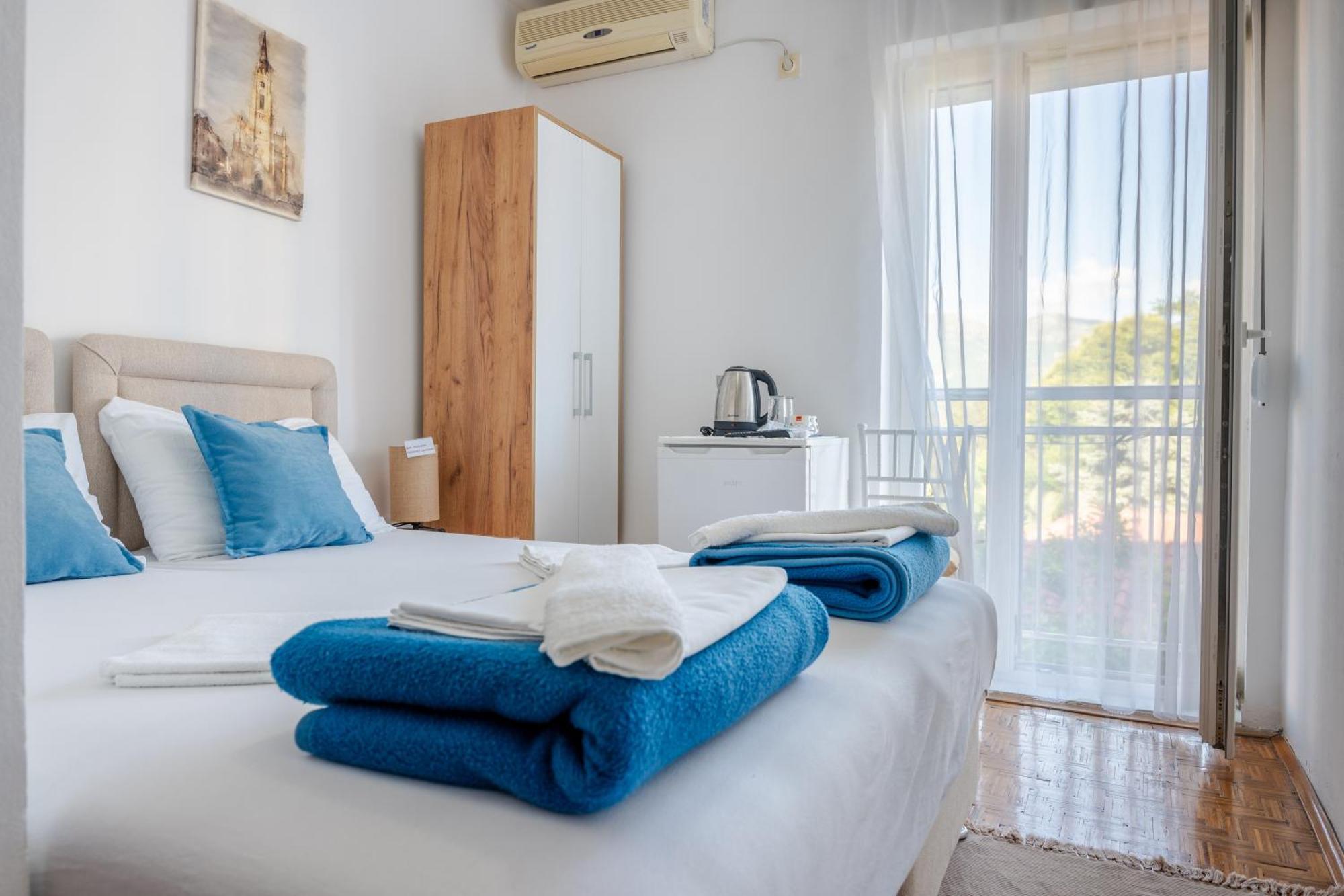 Guest House Vucicevic บุดวา ภายนอก รูปภาพ
