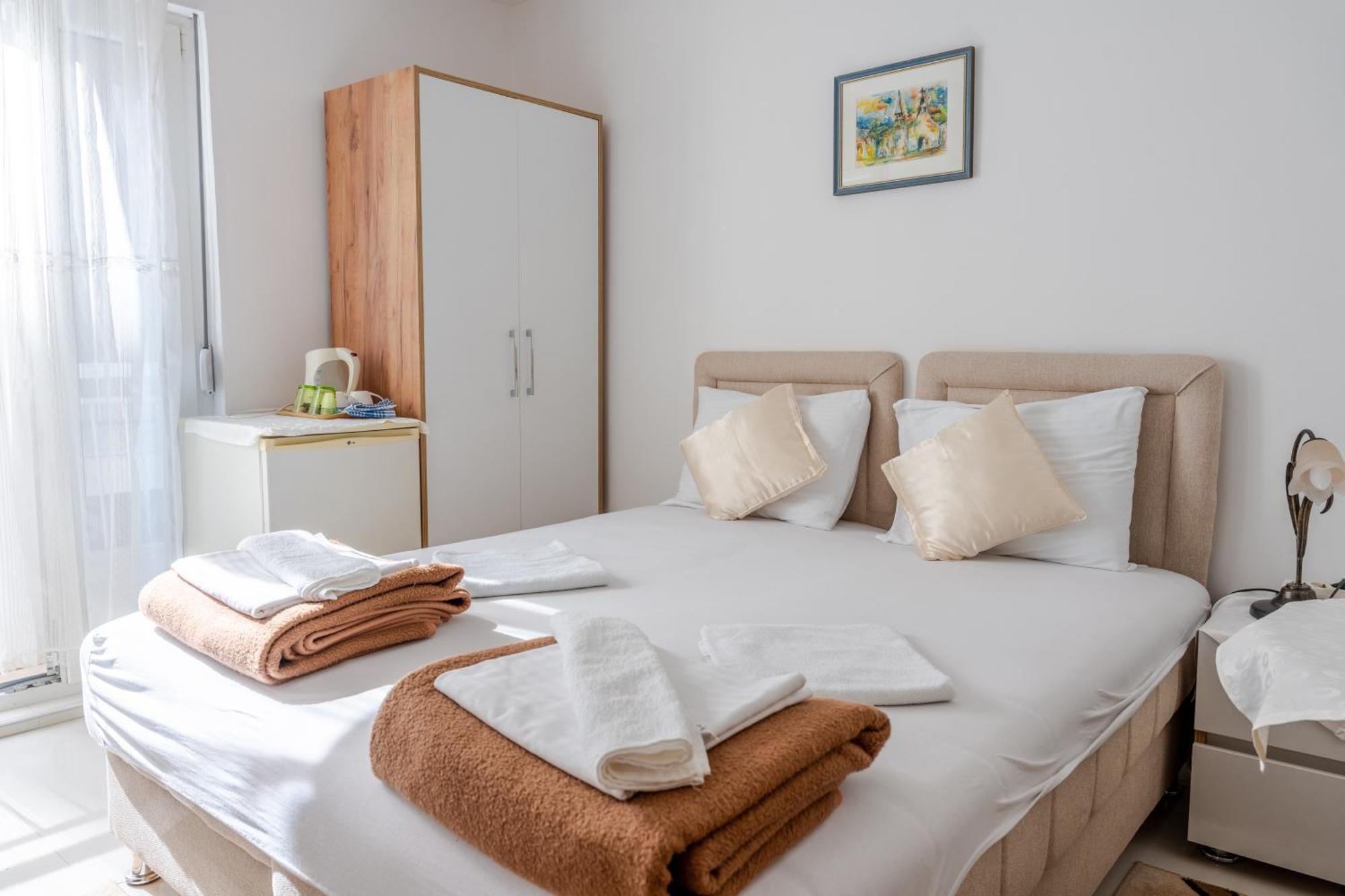 Guest House Vucicevic บุดวา ภายนอก รูปภาพ